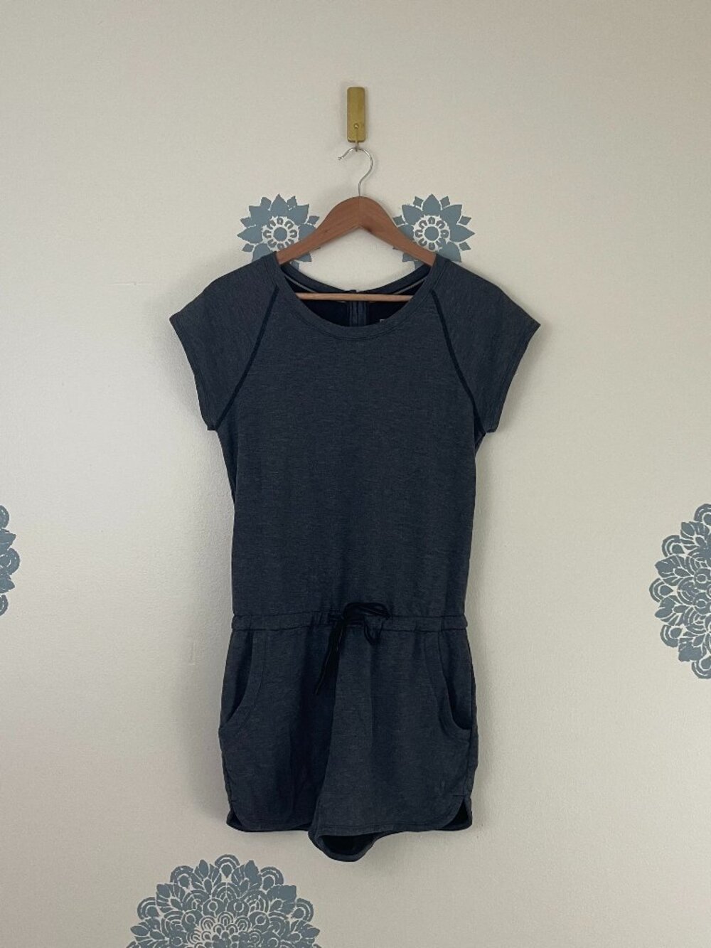 Smartwool Active Reset Romper in Heather Gray Size Small